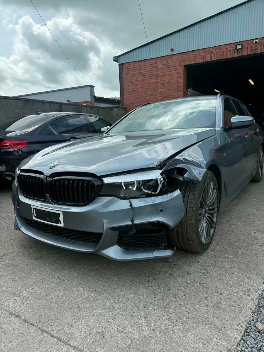 2018 BMW G31 520d M-SPORT 5 Series FOR PARTS - Image 2