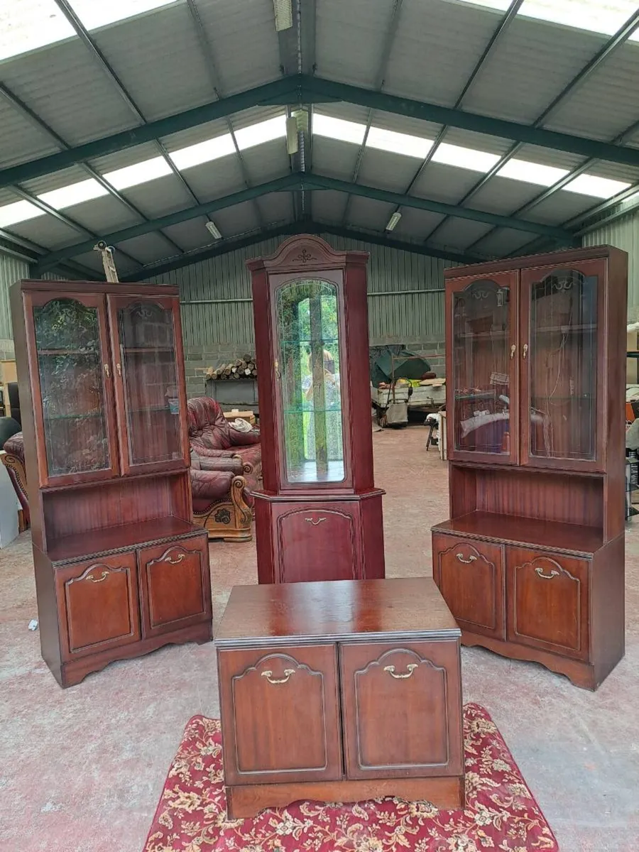 Rossmore furniture - Image 1