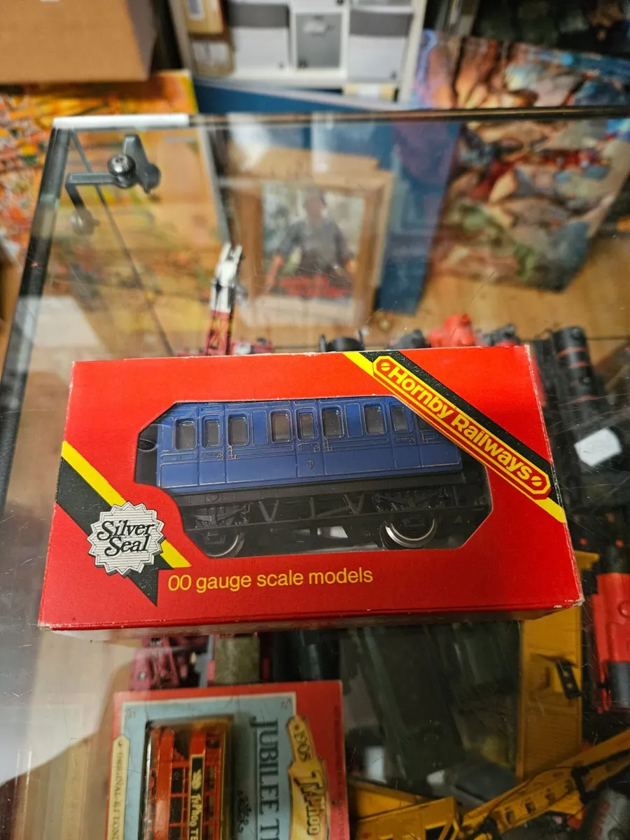 Hornby OO Gauge Carraige