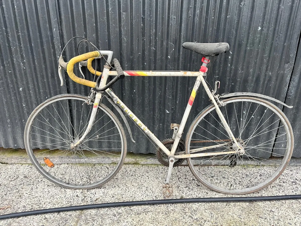 Vintage Peugeot Racing Bike - Image 1
