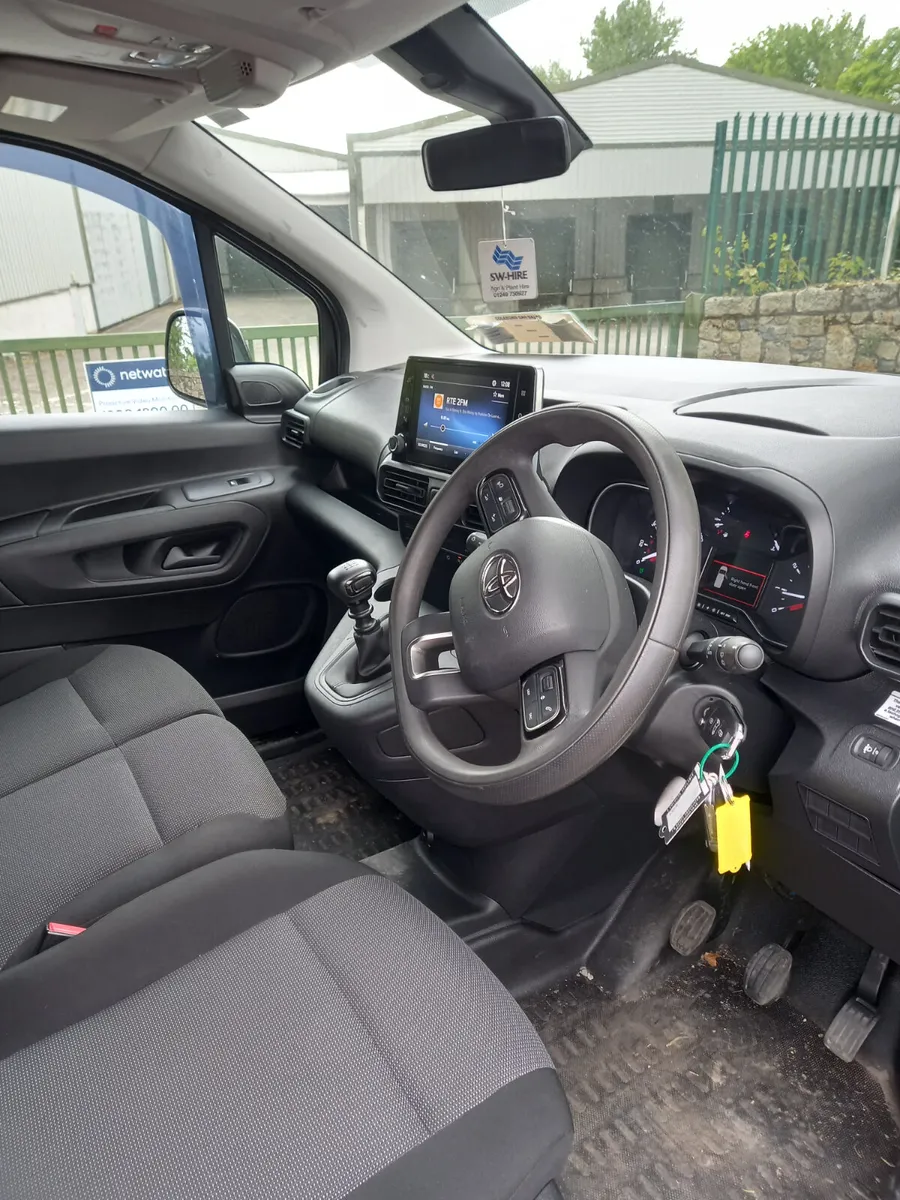 2023 Toyota Proace 1.5 Diesel - Image 3