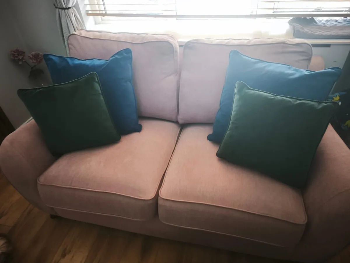 Couch - Image 1