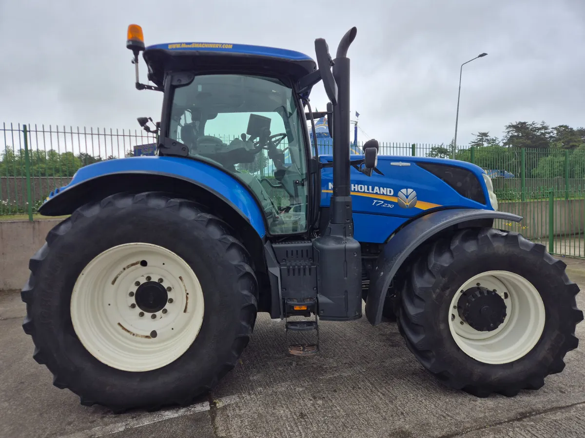 New Holland T7.230 2021 - Image 3