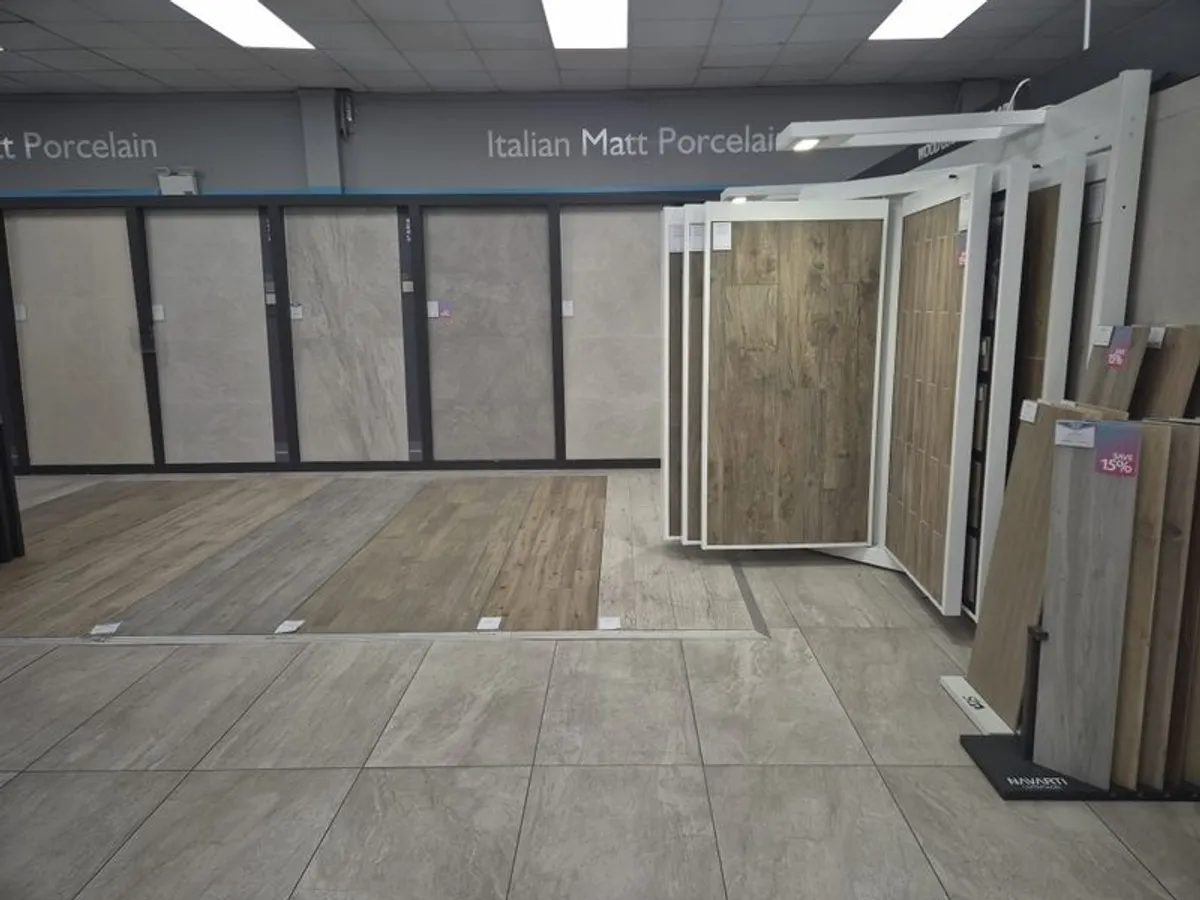 Premium Nebraska Oak floor tiles - Image 4