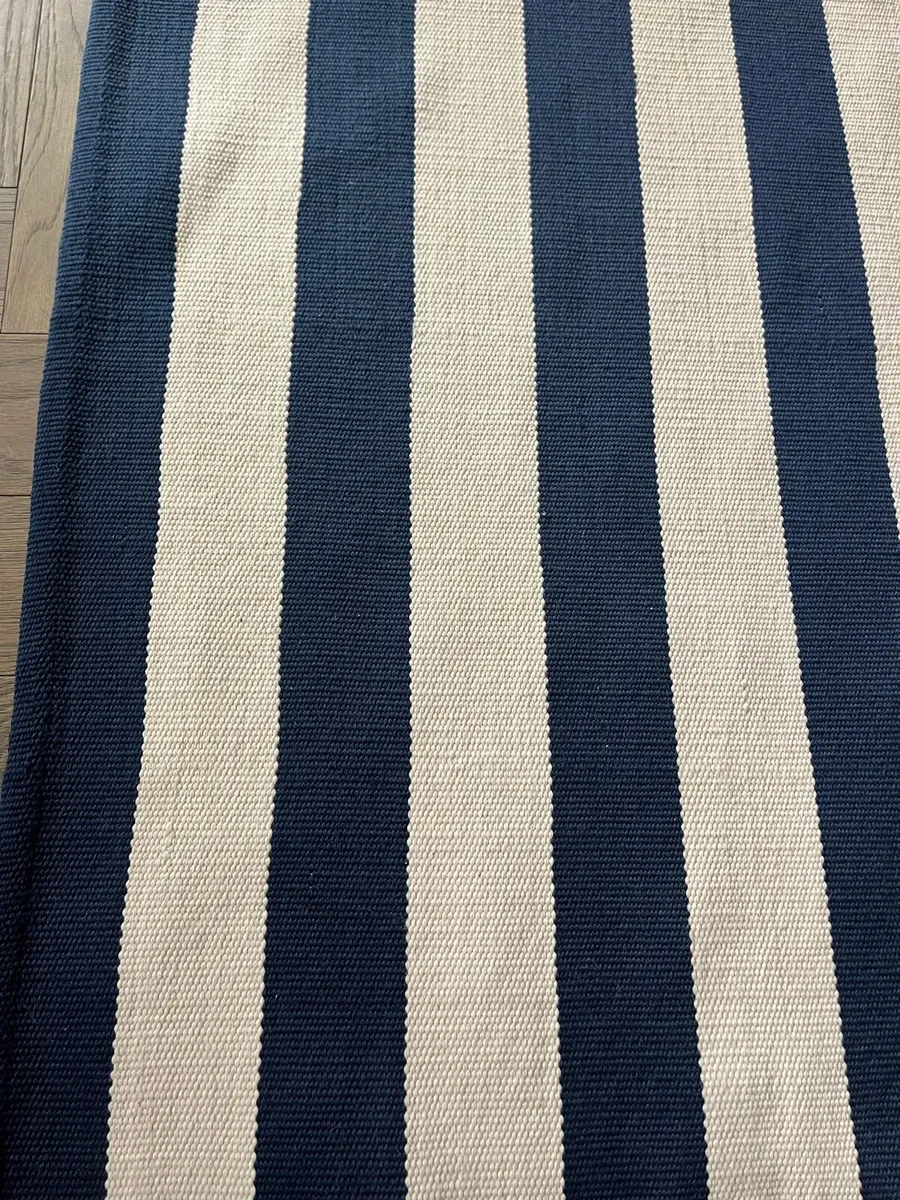 Dash & Albert navy rug - indoor and outdoor - Image 2
