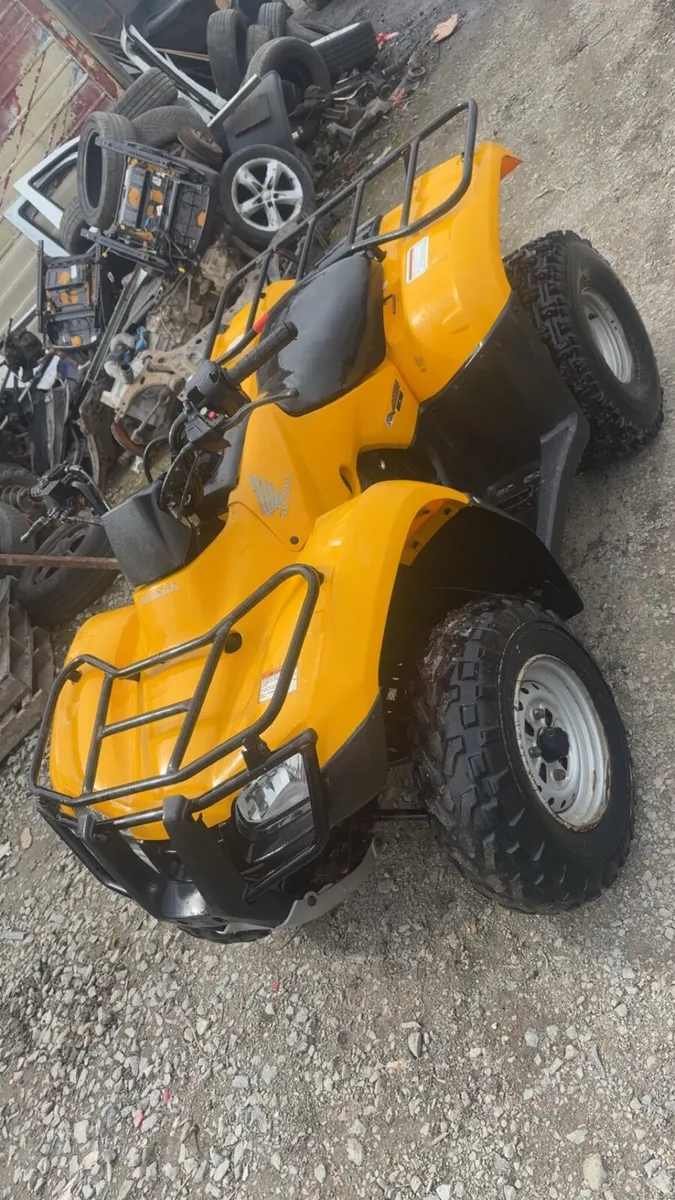 Honda farm quad - Image 1