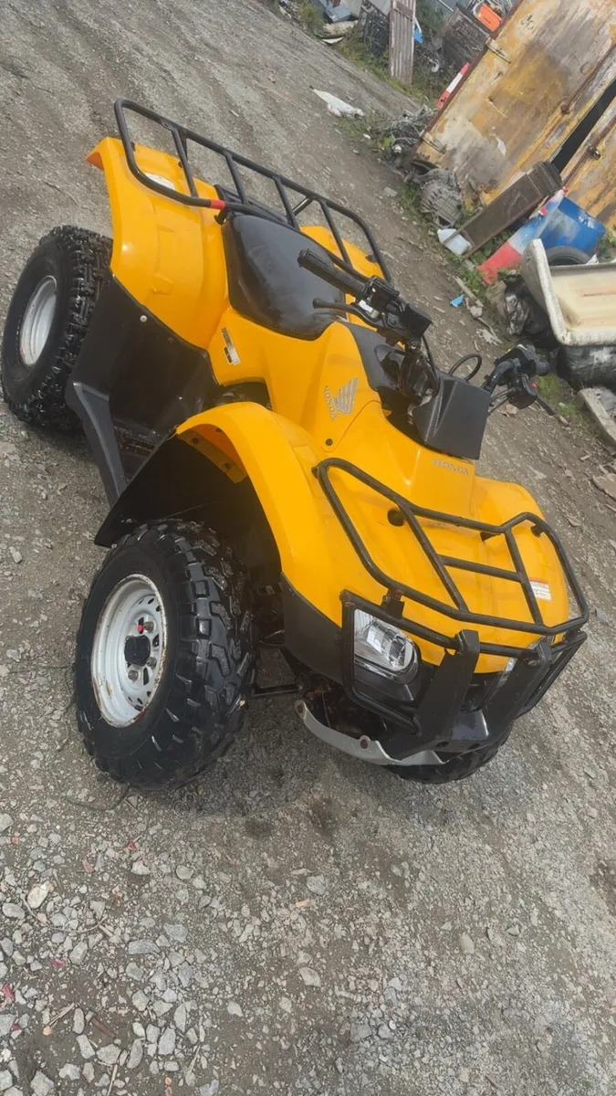 Honda farm quad - Image 2
