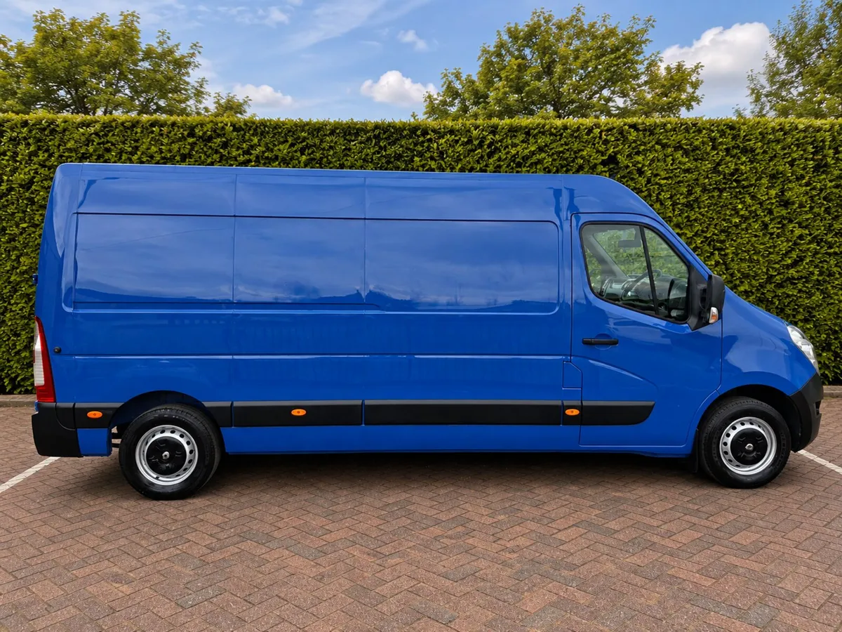 2018 Renault Master New Test and TAX NO VAT - Image 4