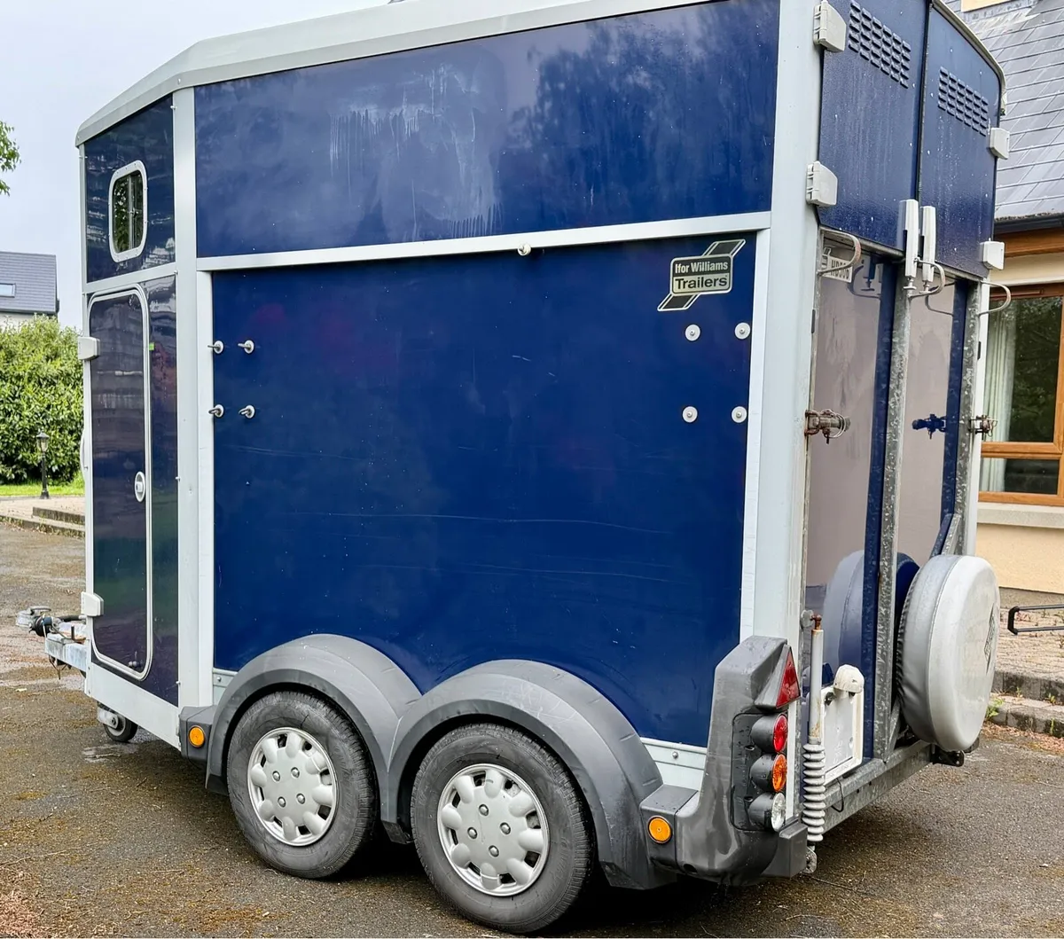 Ifor William’s HB 506 Horse Box - Image 1