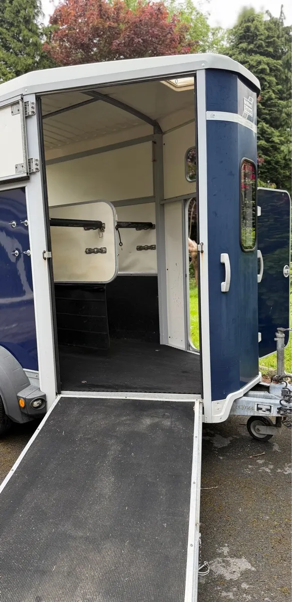 Ifor William’s HB 506 Horse Box - Image 4