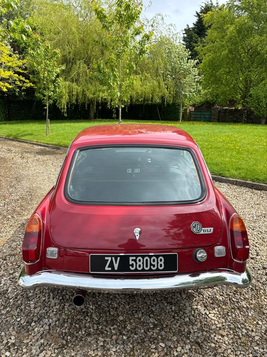 MGB GT - Image 4