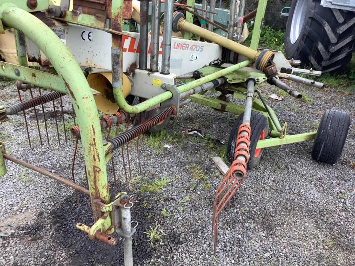 Used Claas 470S single rotor rake. - Image 2