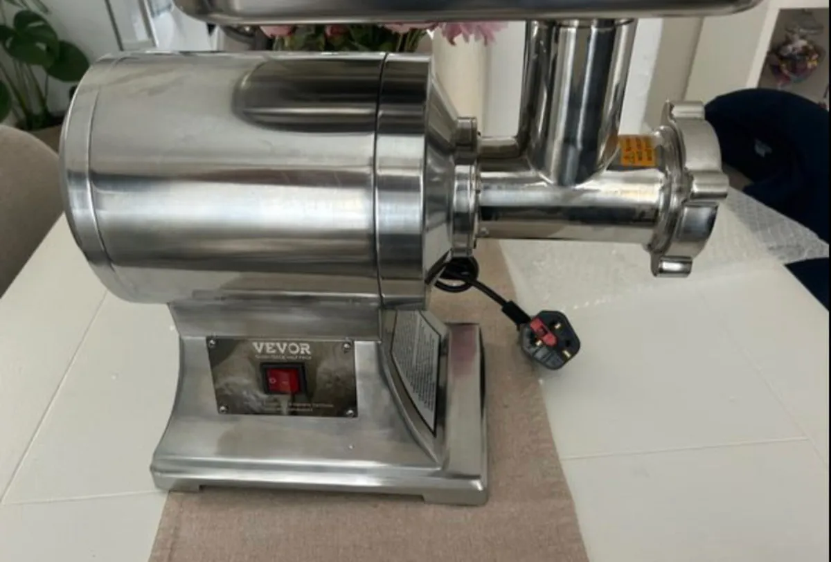 New 220v 1100w Electric Meat Mincer - Image 2