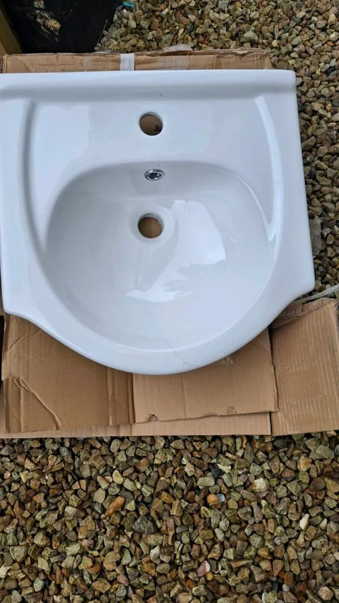 New sink/bathroom cabinet - Image 4