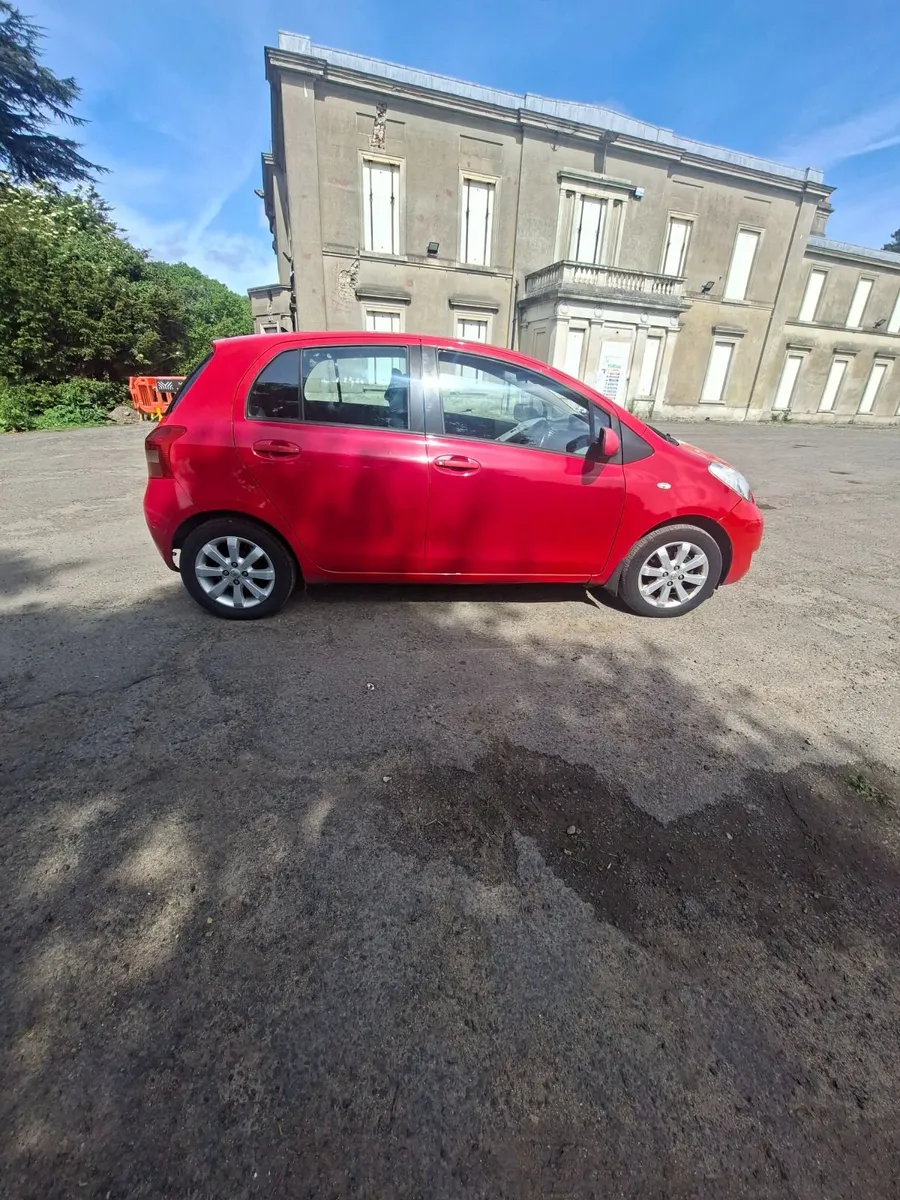 Toyota yaris automatic 1.0 - Image 4