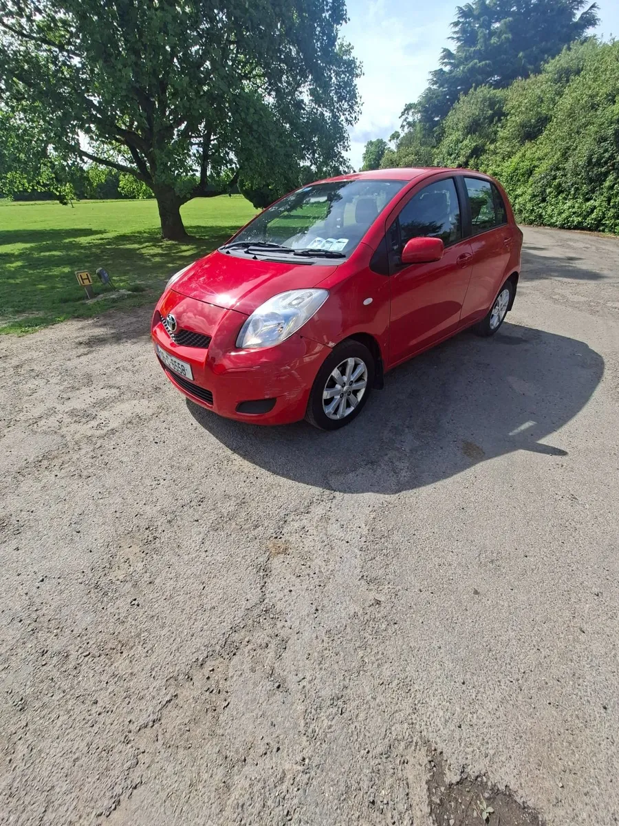 Toyota yaris automatic 1.0 - Image 1