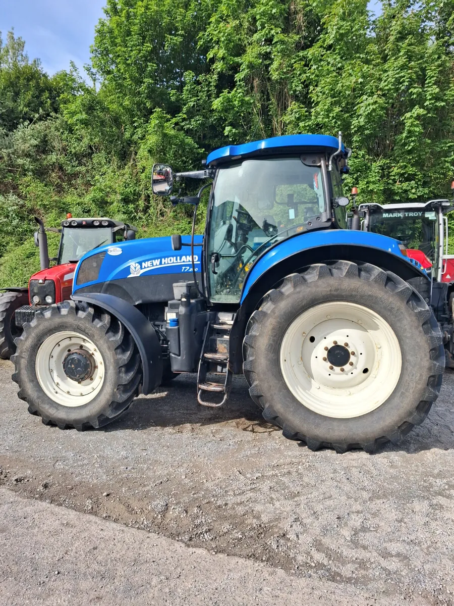 New Holland T7.200 - Image 2
