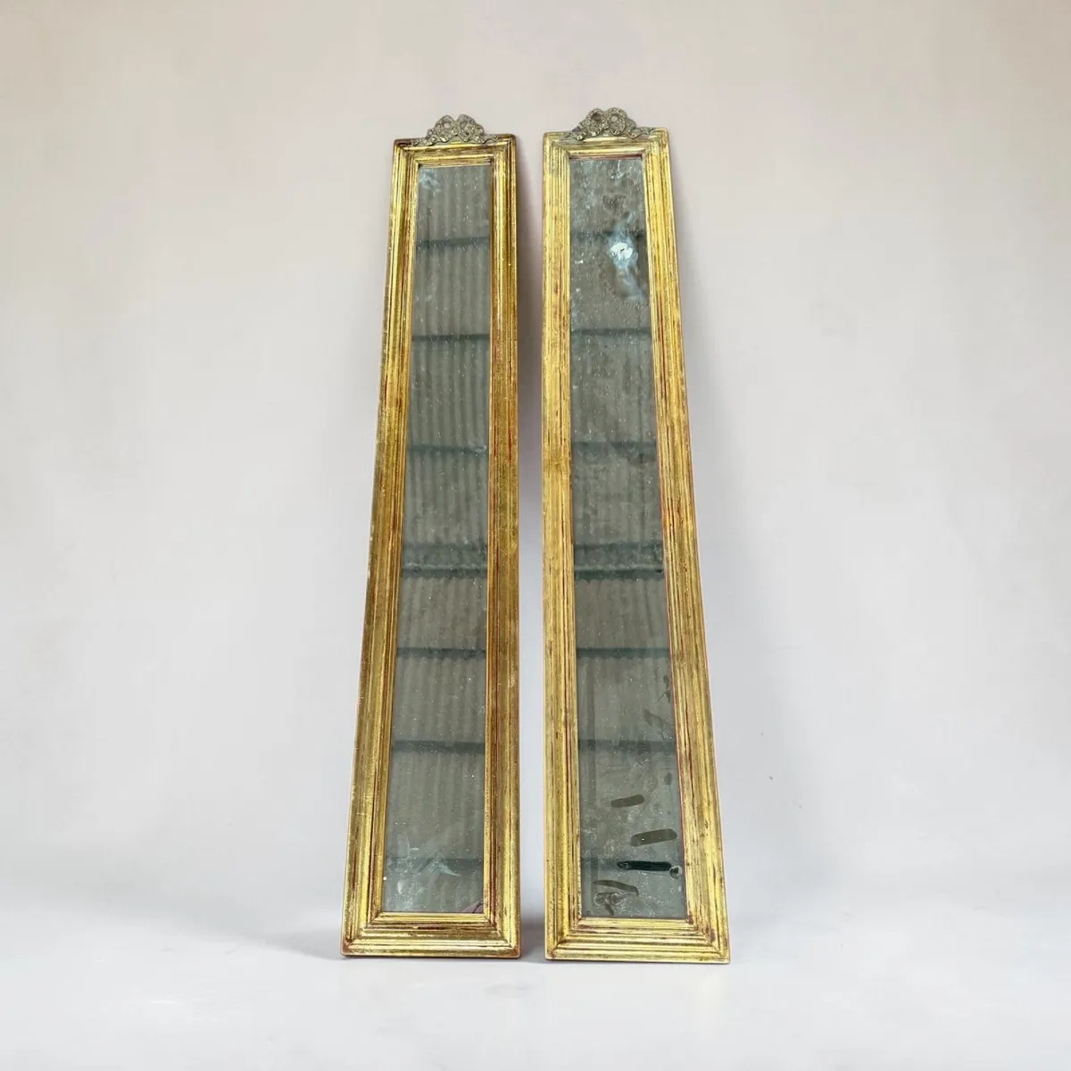 Pair of narrow gilt mirrors - Image 2
