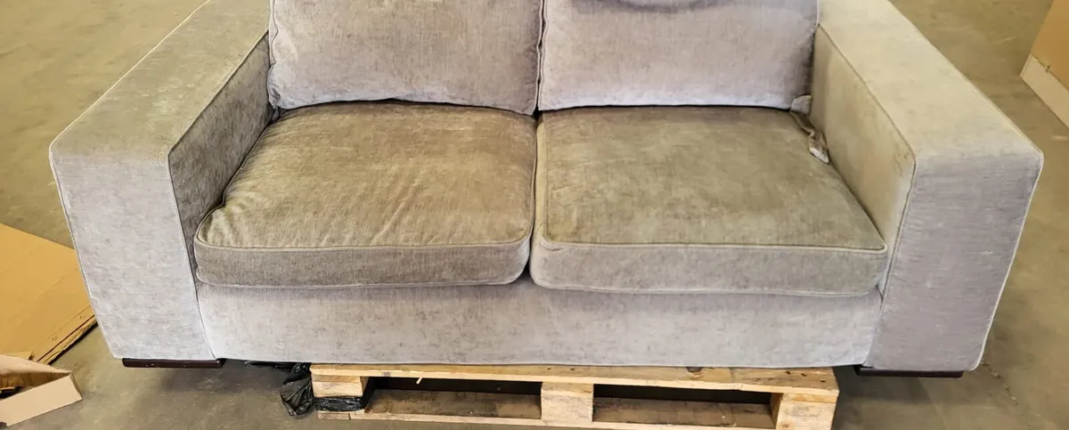 Grey couch Soul - Image 1