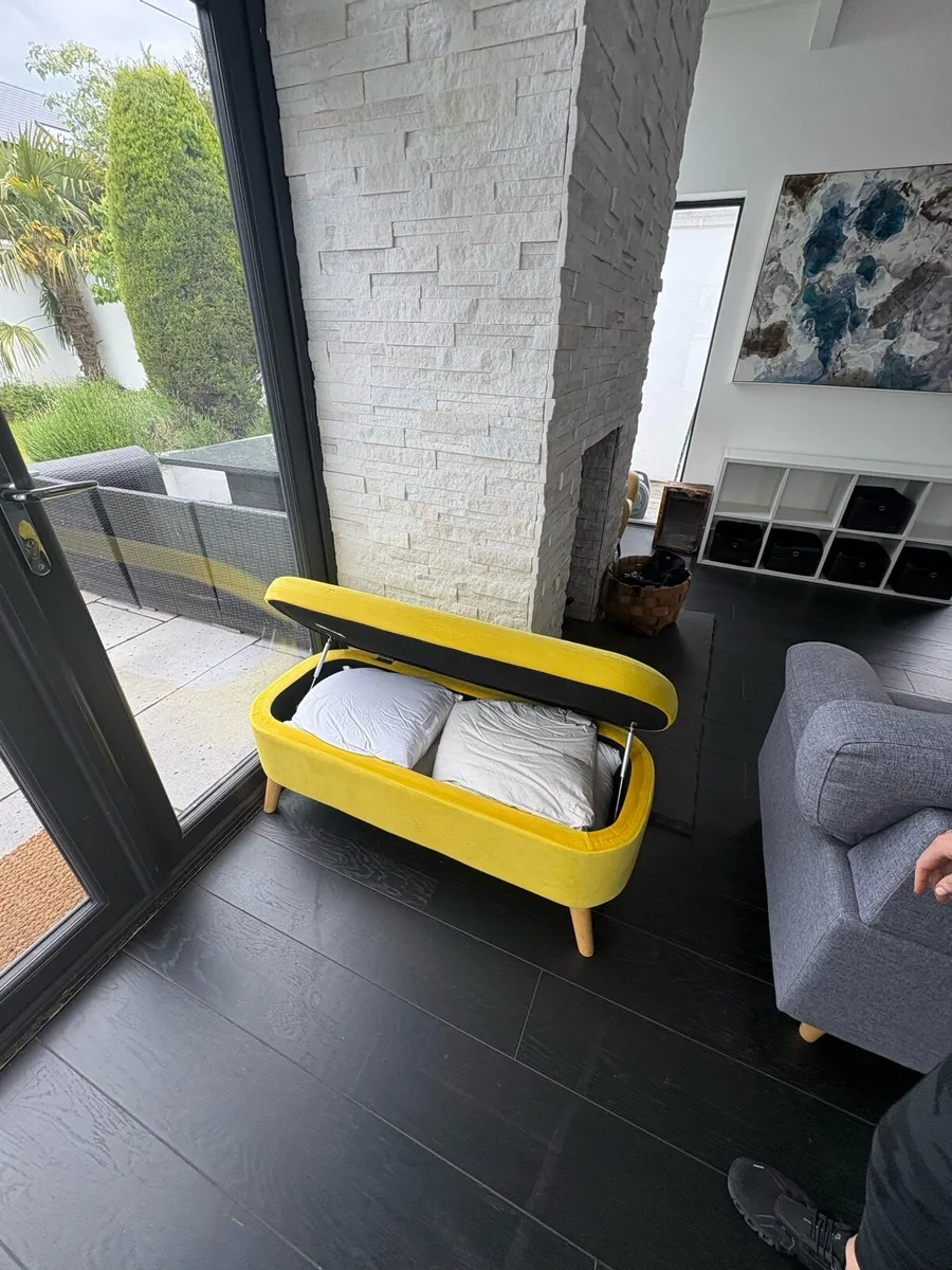 Furniture from house - Image 4