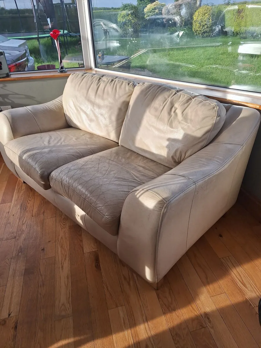Couch living room - Image 1