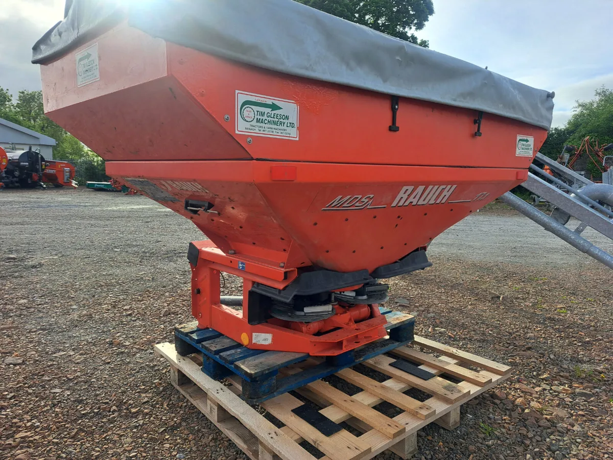 Fertiliser Spreader - Image 4
