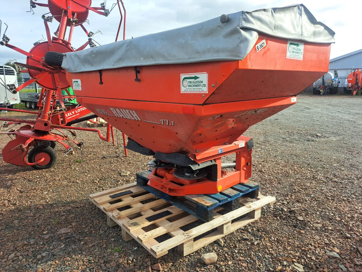 Fertiliser Spreader - Image 1
