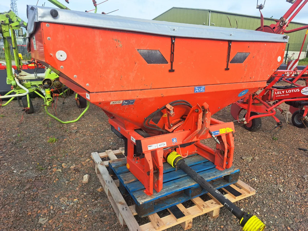 Fertiliser Spreader - Image 2