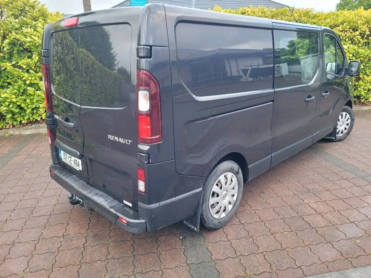 Renault Trafic 140 Energy BiTurbo Crewcab Van - Image 3