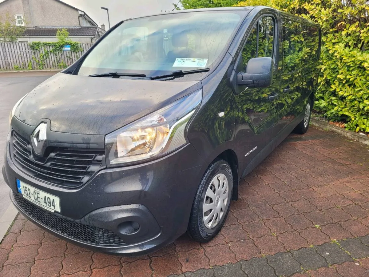Renault Trafic 140 Energy BiTurbo Crewcab Van - Image 4
