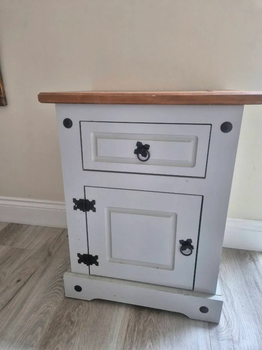 Bedside lockers - Image 1