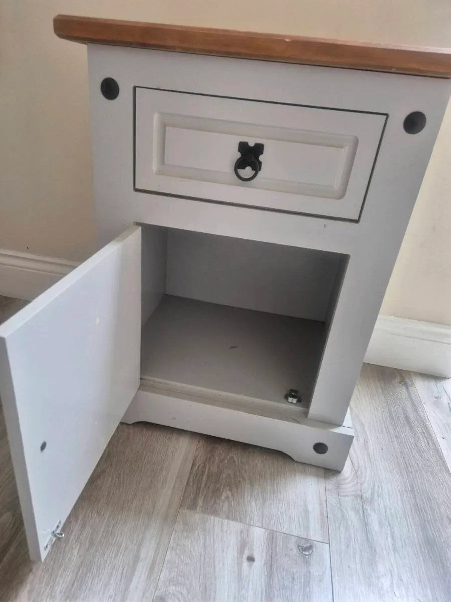 Bedside lockers - Image 2