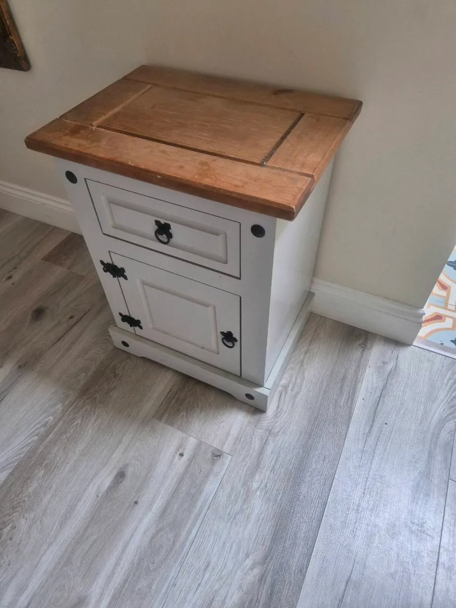 Bedside lockers - Image 4
