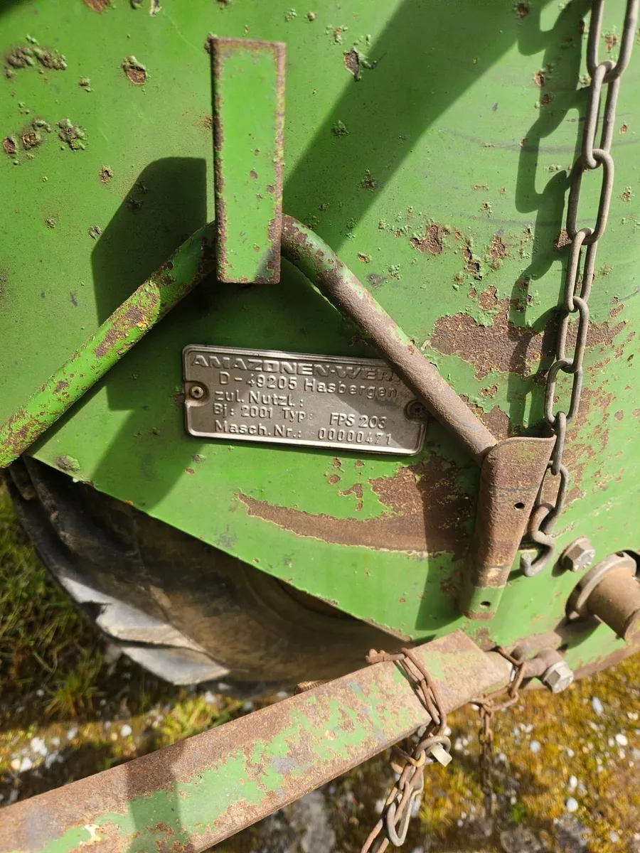 Front fertiliser hopper - Image 2