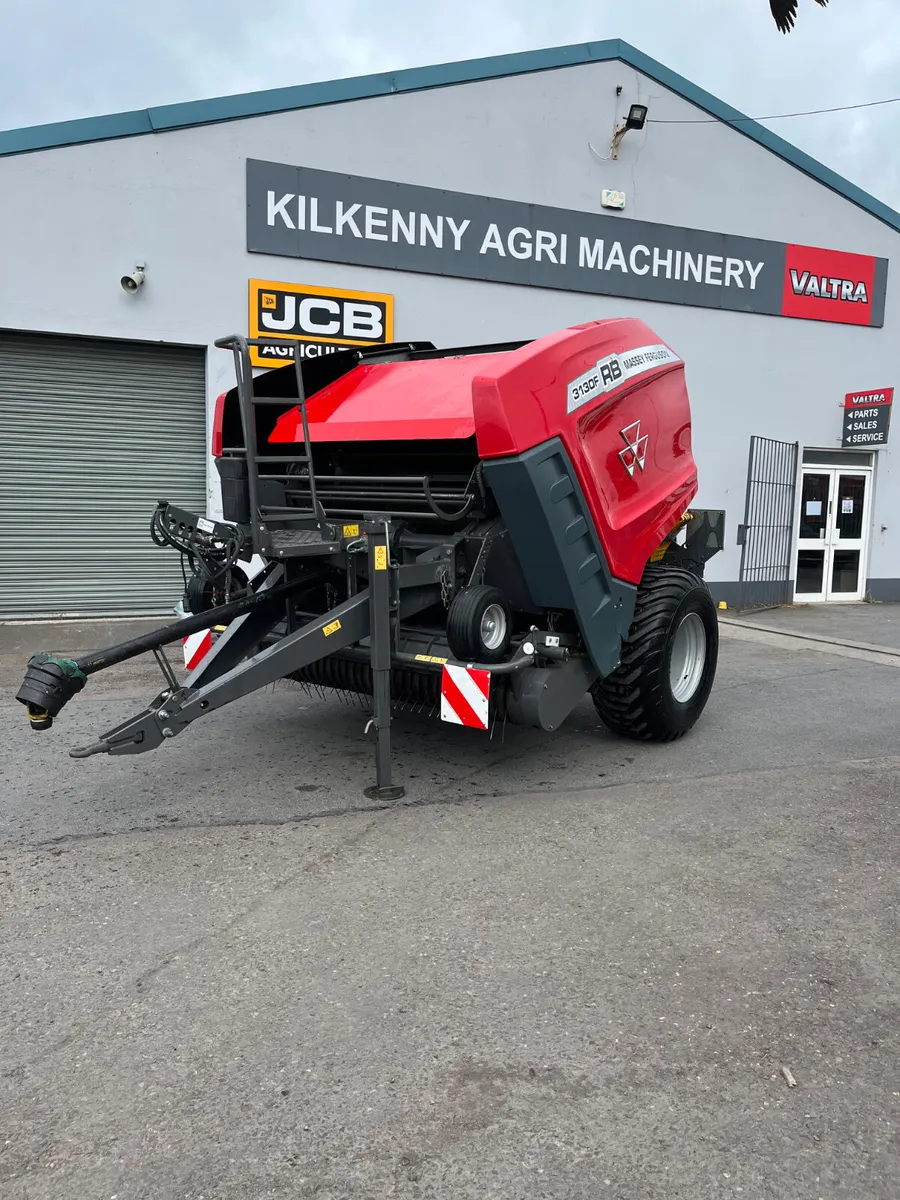 Massey Furguson RB 3130 F - Image 1