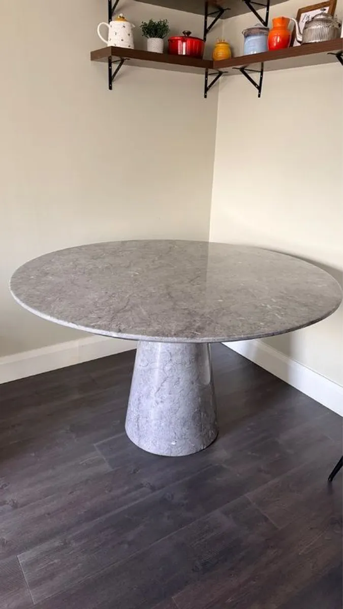 Round Solid Marble Dining Table - 140cm - Image 1
