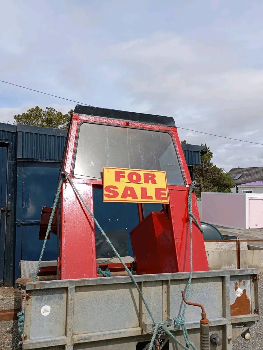Cab for 135 or 35 - Image 1