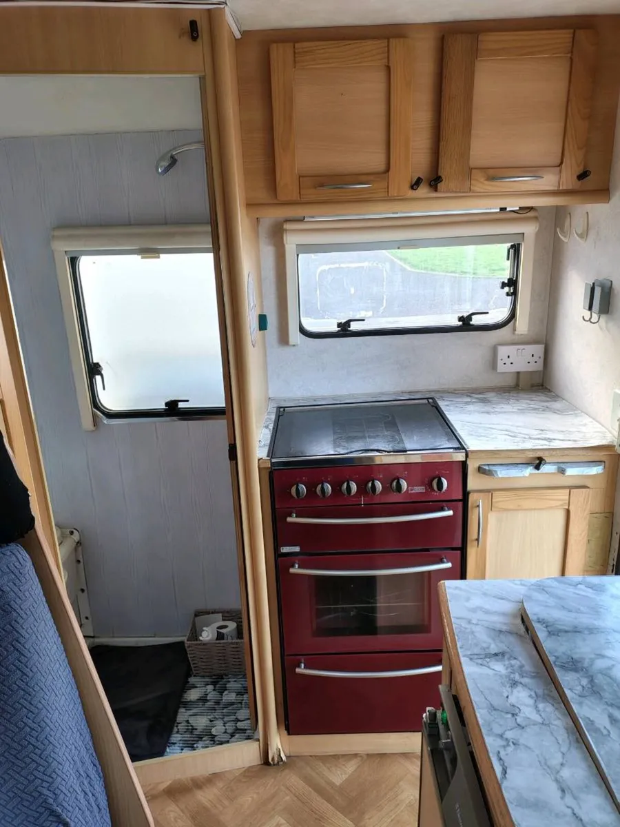 Camper - Image 3