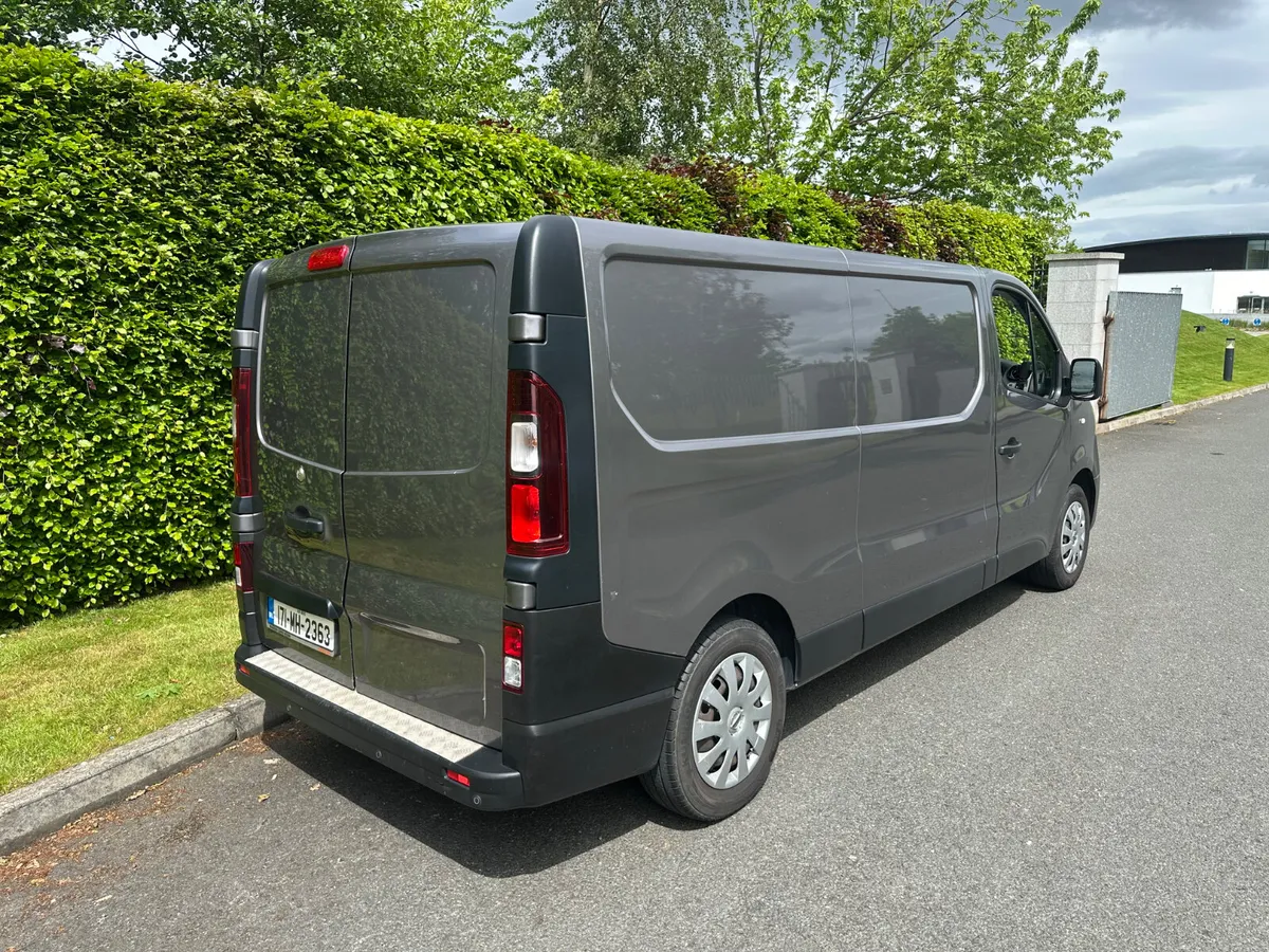 Nissan NV300 2017 Low Kms - Image 3