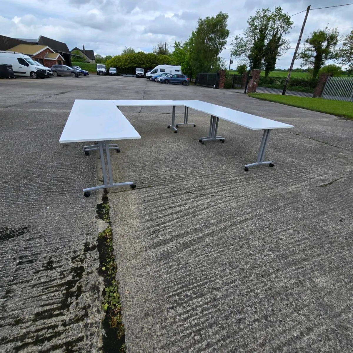 Herman miller Fliptop Table x 5 - Image 3