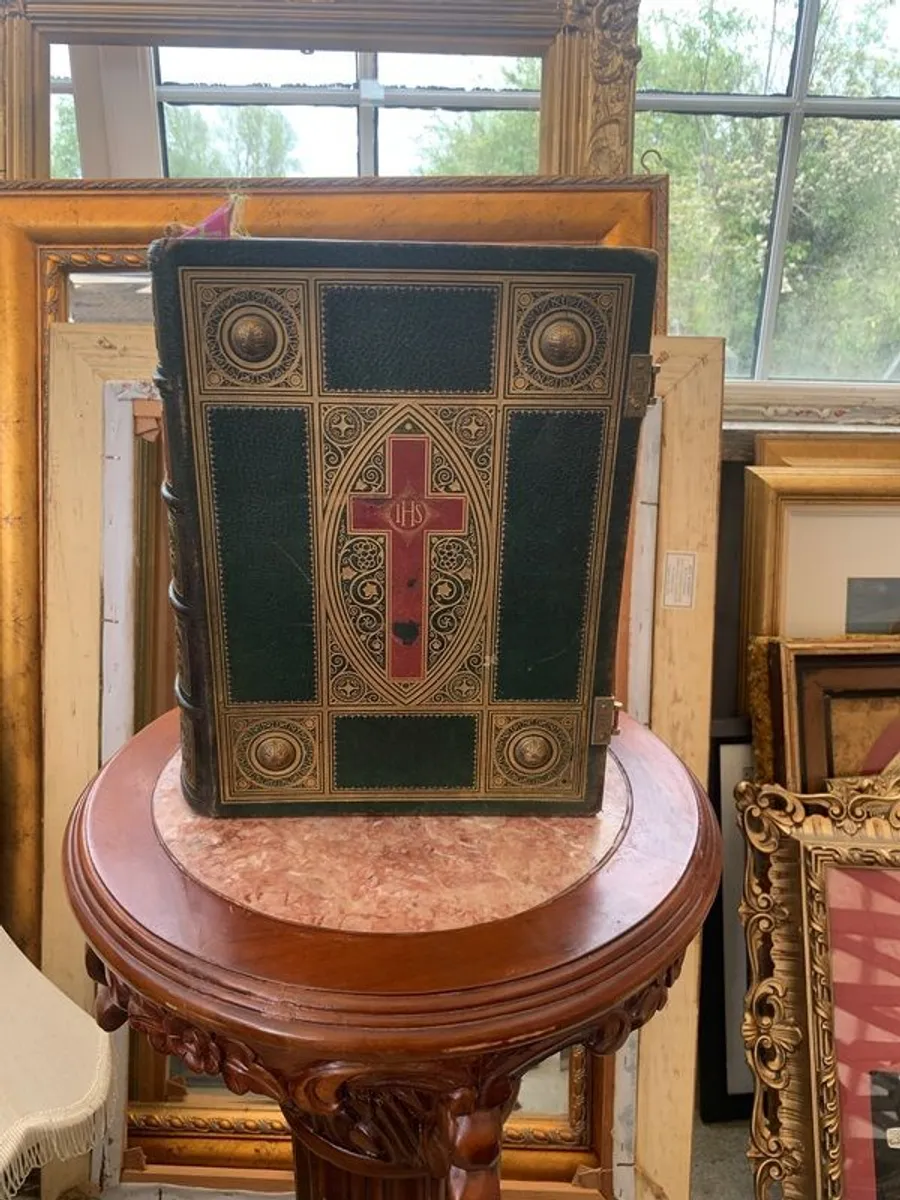 Latin Bible - Image 2
