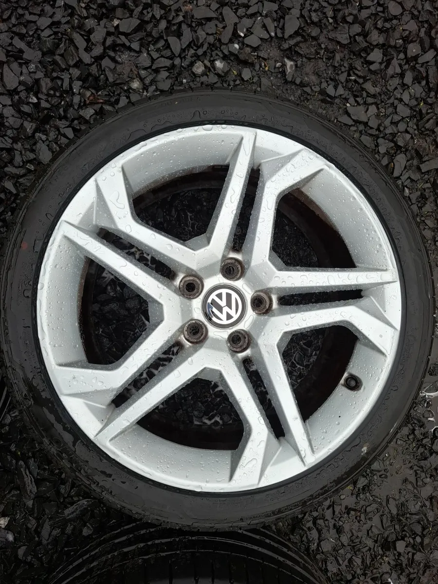 18" Vw Alloys with tyres - Image 4