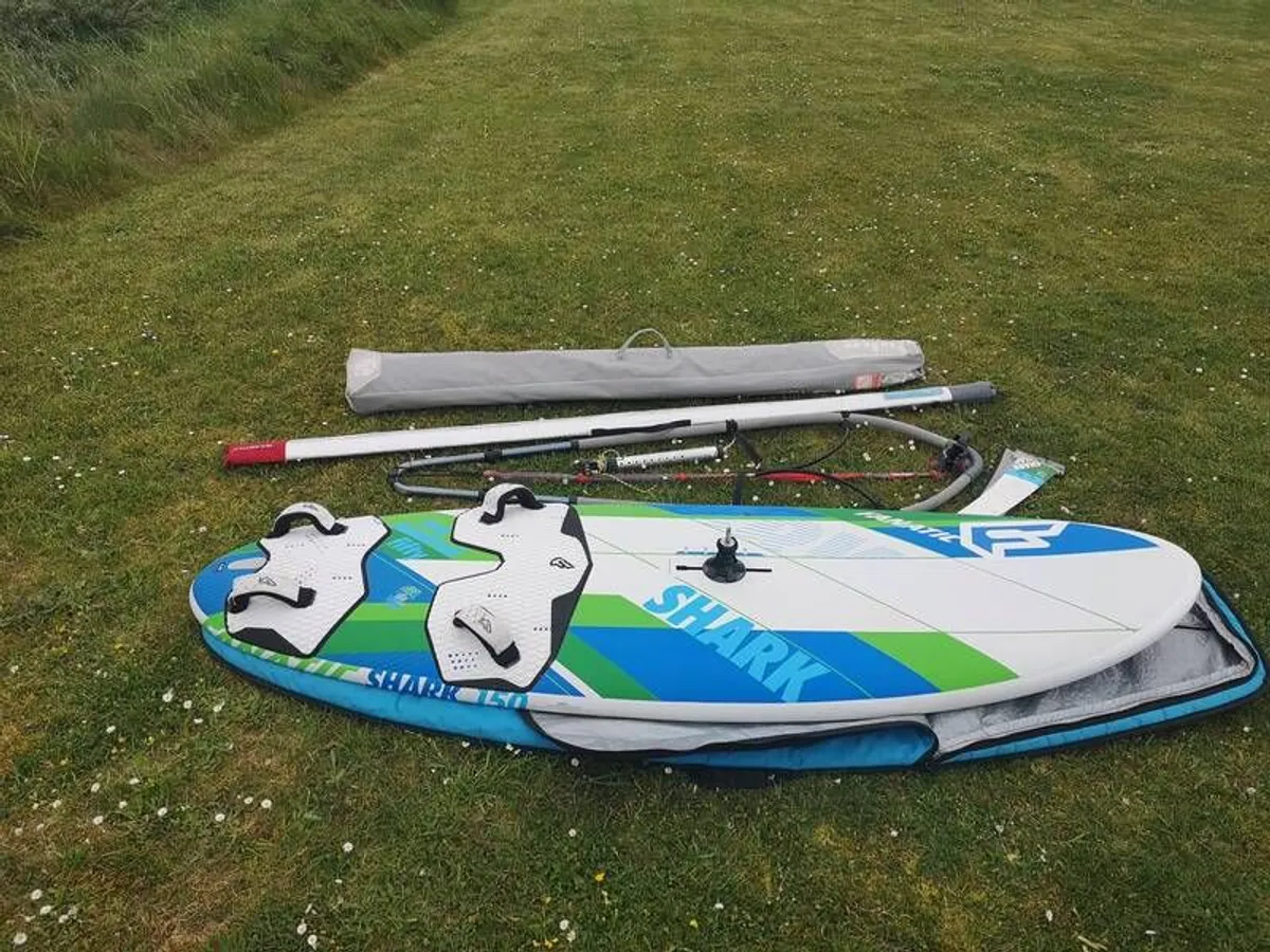 windsurfing fanatic 150 shark - Image 3