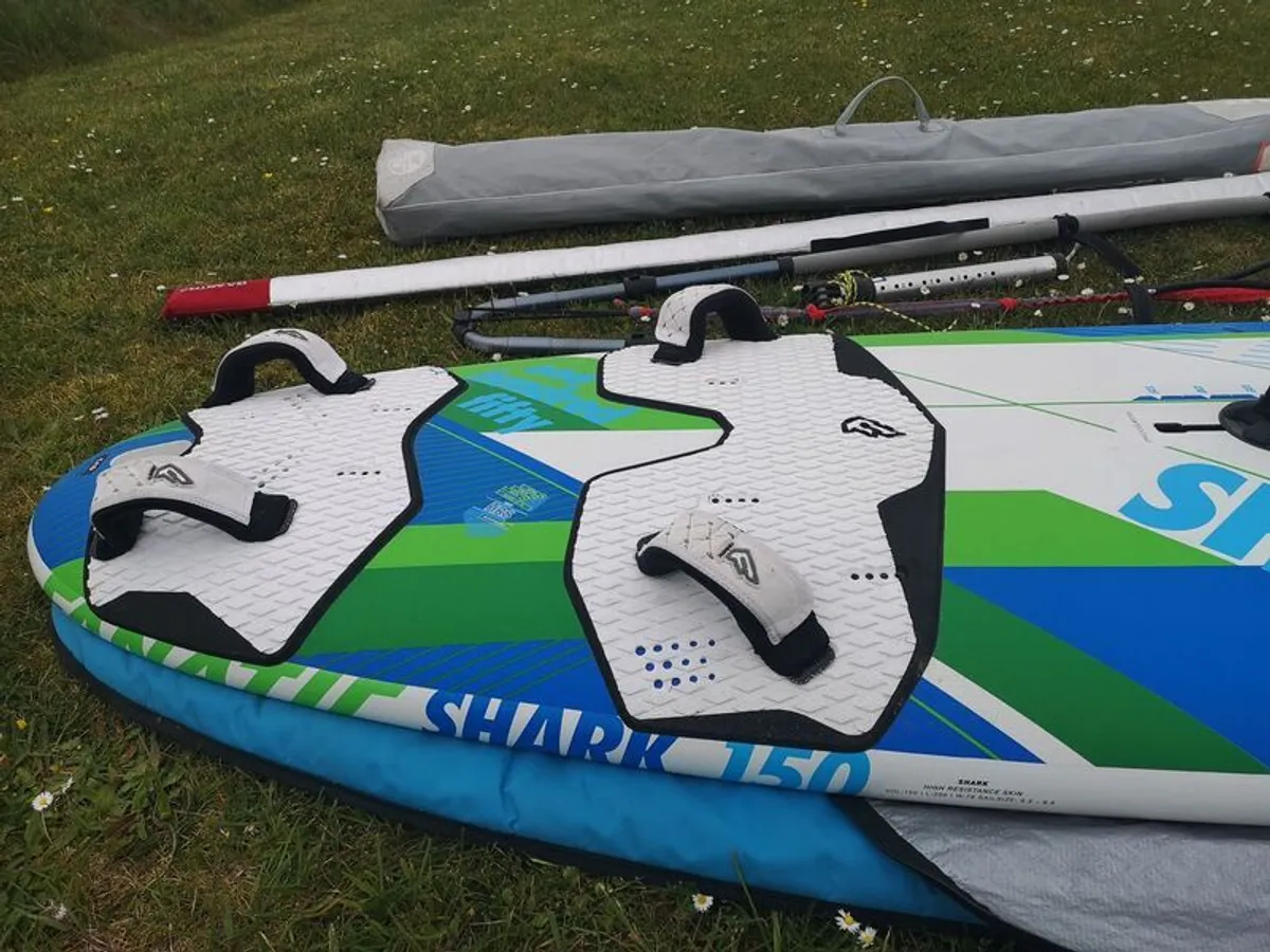 windsurfing fanatic 150 shark - Image 4