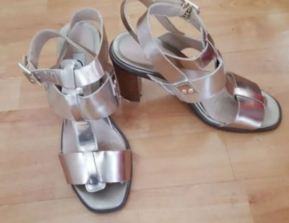 Clarks Sandals UK4 - Image 3