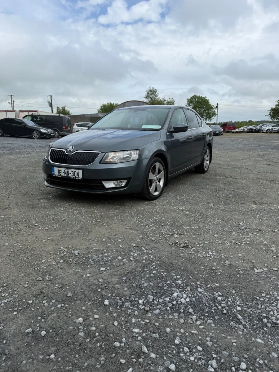 2016 Skoda Octavia 1.2 petrol - Image 2