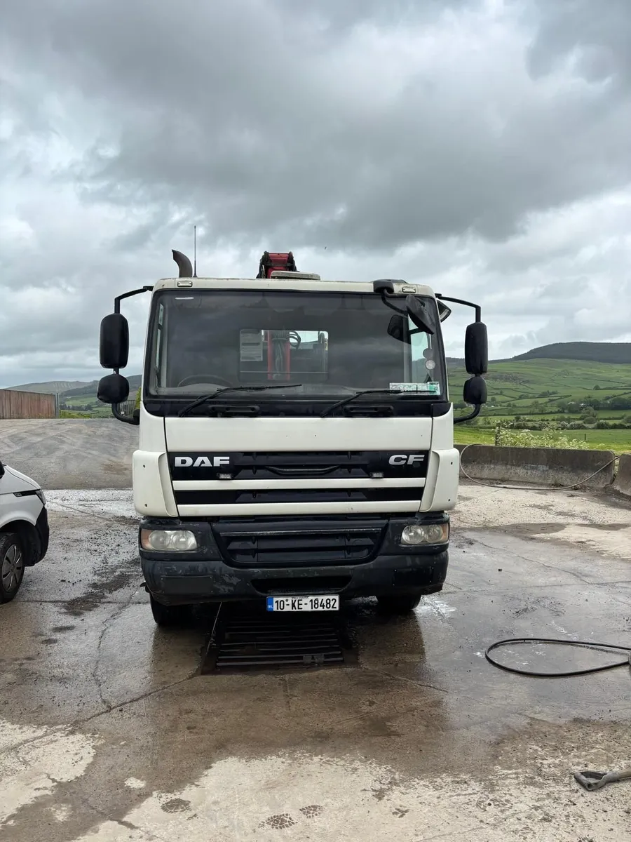 DAF 75.310 Grab Lorry - Image 1