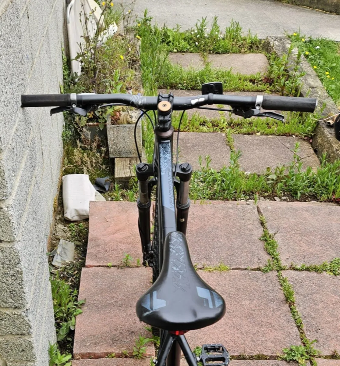 Carrera vengeance mountain bike - Image 2