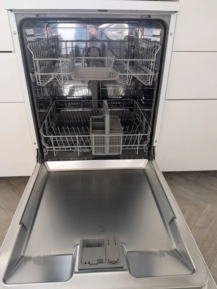 Bosch Dishwasher - Image 2