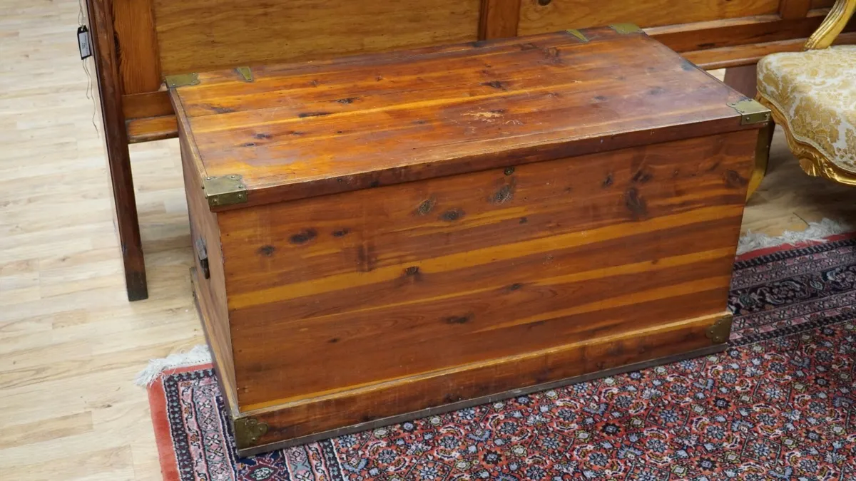 Vintage Cedar Blanket Chest / Trunk - Image 2